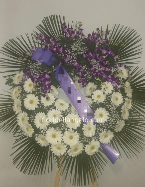 Corona funebre con tipo fiori da concordare