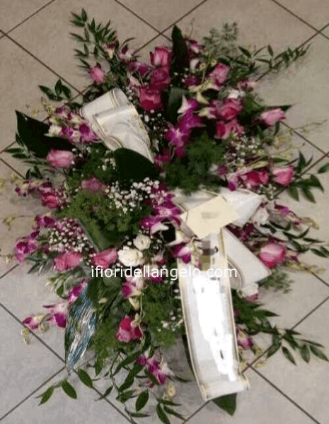 CUSCINO DI ROSE E DENDROBIUM